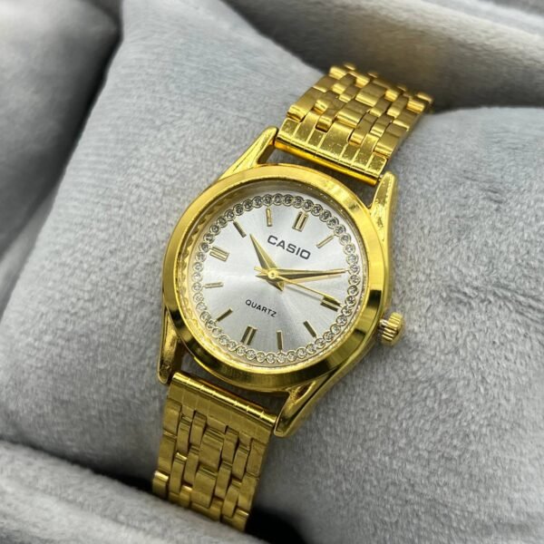 ساعة casio نسائية في علبة - النوع 91